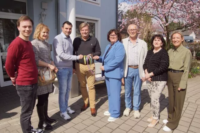 1. Schlüsselübergabe Seniorenpflege St. Theres-min
