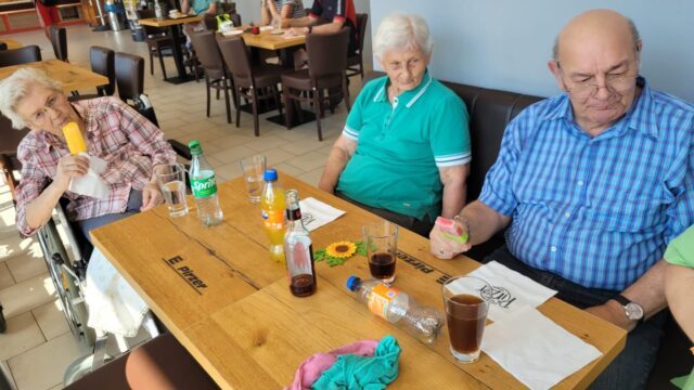 9e7a0e24-4168-417f-adef-e9263a41e80f