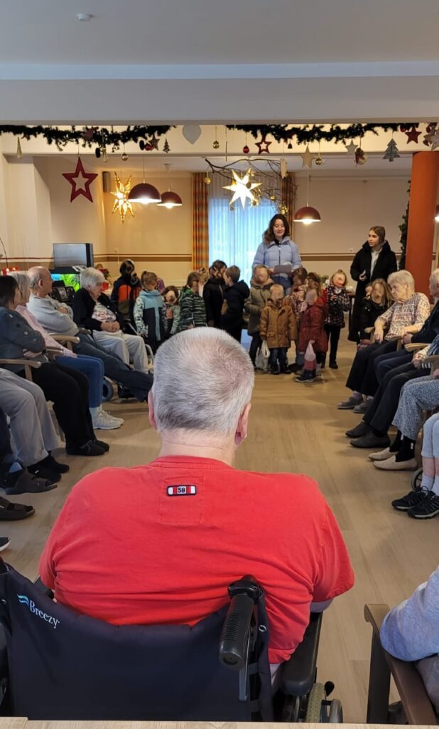 1f5edf03-789a-4e2d-81a5-7db5ebe59909