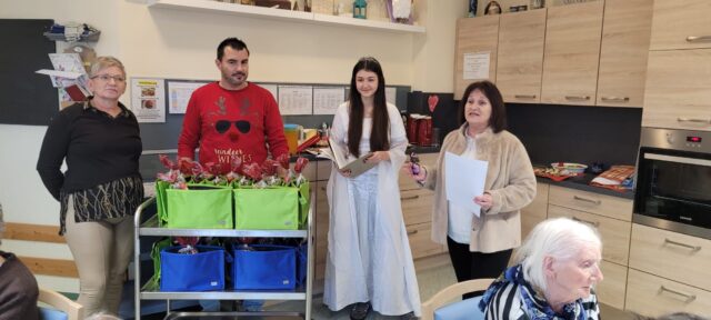 45d9705e-d9a5-470d-b6e7-1fa85ef4ff8c